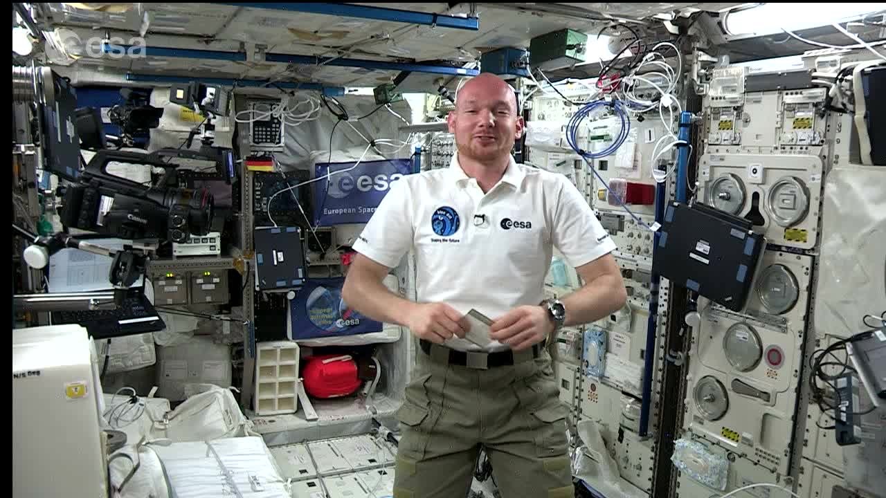 GREETINGS FROM SPACE  (2014) - ESA astronaut Alexander Gerst sends his greetings at the 64th Lindau Meeting