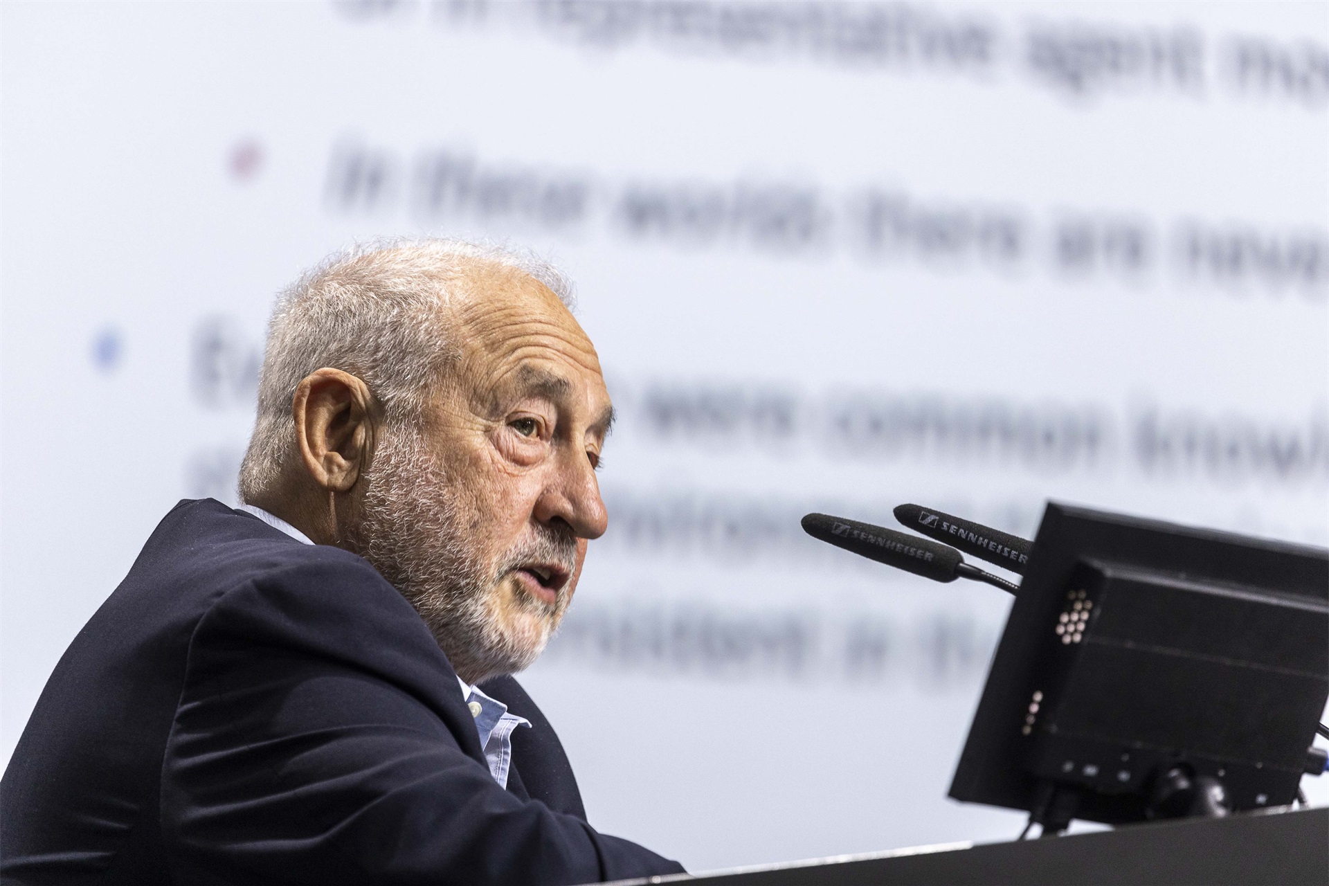 Gallery Joseph Stiglitz Lindau Mediatheque