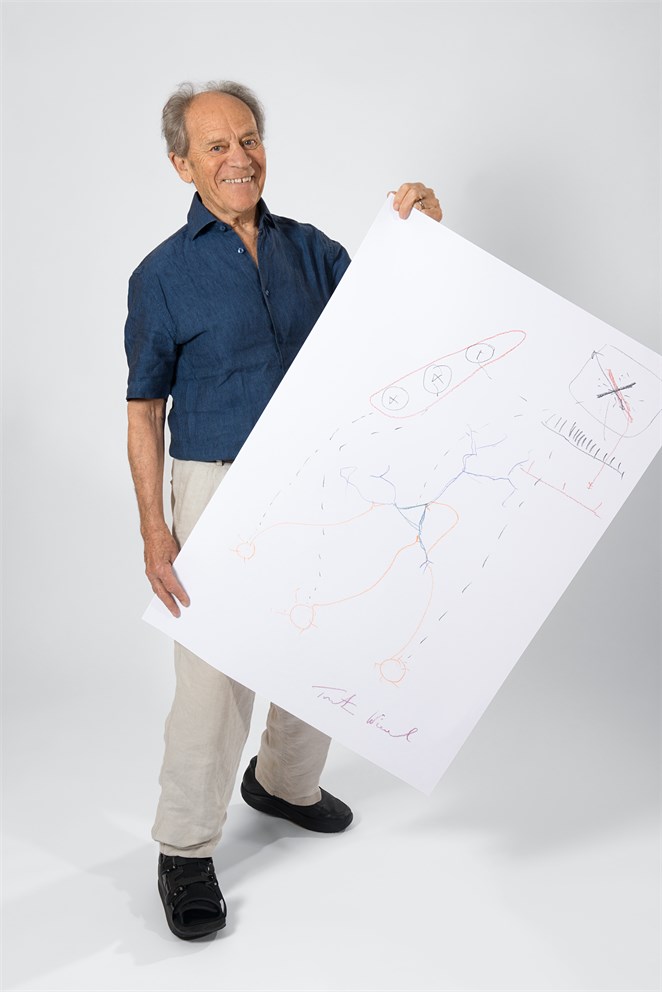 Torsten Wiesel with his "Sketch of Science"