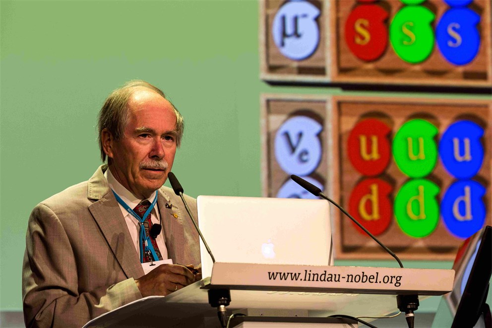 Gerardus 't Hooft on "How One Single Elementary Particle Can Make the Difference" at the 66th Lindau Nobel Laureate Meetings.