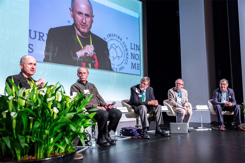Panel discussion "Is Quantum Technology the Future of the 21st Century?" at the 66th Lindau Nobel Laureate Meeting. 