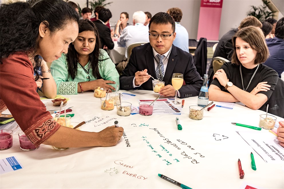 Young scientists during the BASF "World Café"