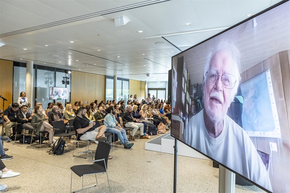 Agora Talk with Jacques Dubochet